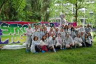 MadCityZen initie les collaborateurs aux techniques du graffiti dans un cadre encadré et ludique. | © MadCityZen